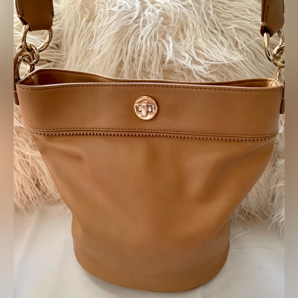 👜 Nine West Women Bucket Bags 👜 Mediana 👜Leather 👜Correa ajustable 👜#NIN💥 - Picture 10 of 16